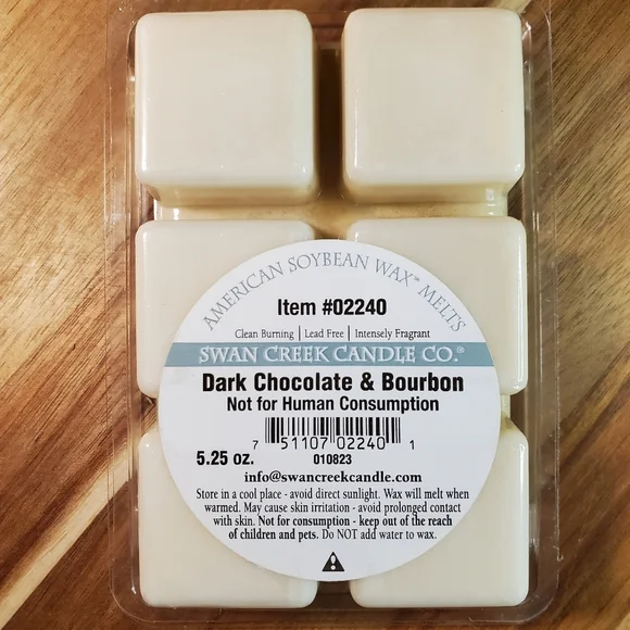DARK CHOCOLATE & BOURBON by SWAN CREEK CANDLE Drizzle Melts Natural Wax 5.25 oz - Picture 2 of 6